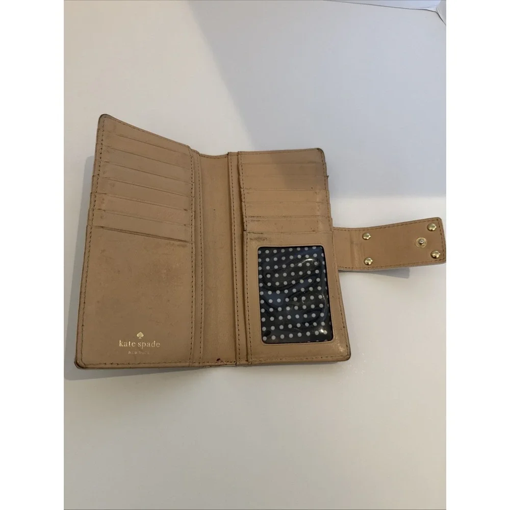 Kate Spade New York Vintage Patent Leather Wallet Tan Interior *FLAW